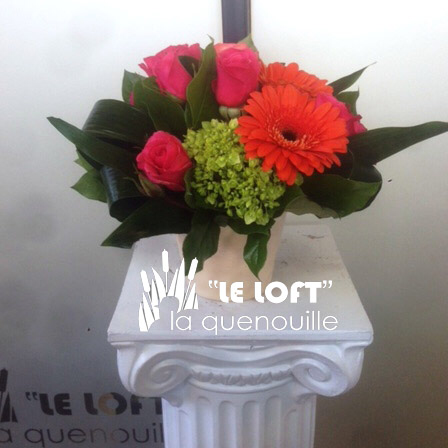 Carole fresh flower arrangement