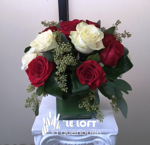 Lara fresh flower arrangement