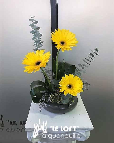 Le Loft Zen fresh flower arrangement