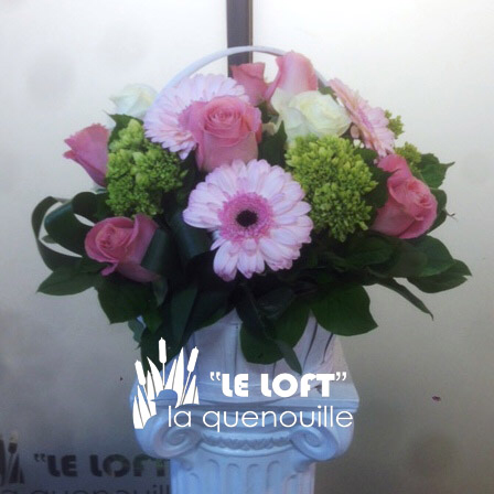 Linda fresh flower arrangement