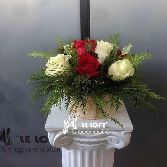 Happy Holidays Centerpiece - florist La Quenouille