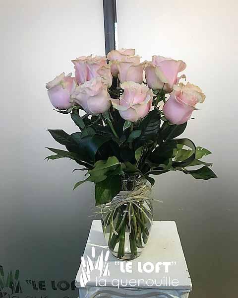 Pink Mondial Roses in Vase - florist La Quenouille